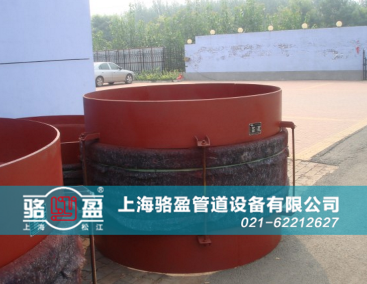 焊接式非金屬<a href=http://www.familylawyerlocator.com target=_blank class=infotextkey>補(bǔ)償器</a>發(fā)貨現(xiàn)場