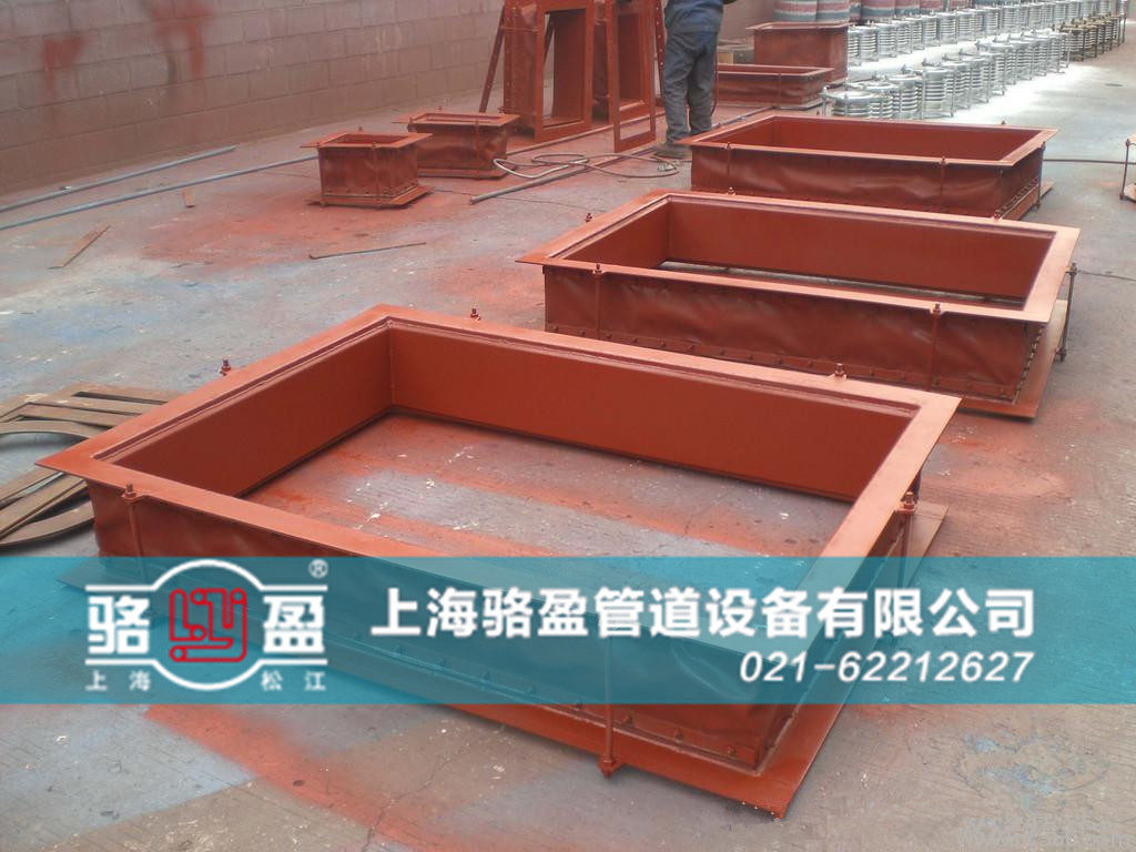 香港機場矩形非金屬<a href=http://www.familylawyerlocator.com target=_blank class=infotextkey>補償器</a>噴涂環(huán)節(jié)